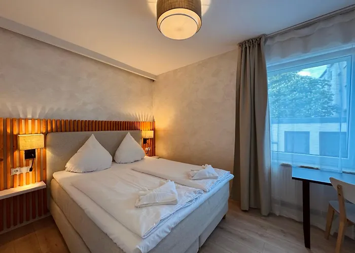 Dingdong - City Apartments