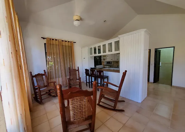 Original cottages s Vargas