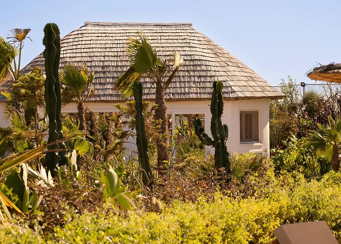 Hotels with pool La Crique Nature & Spa