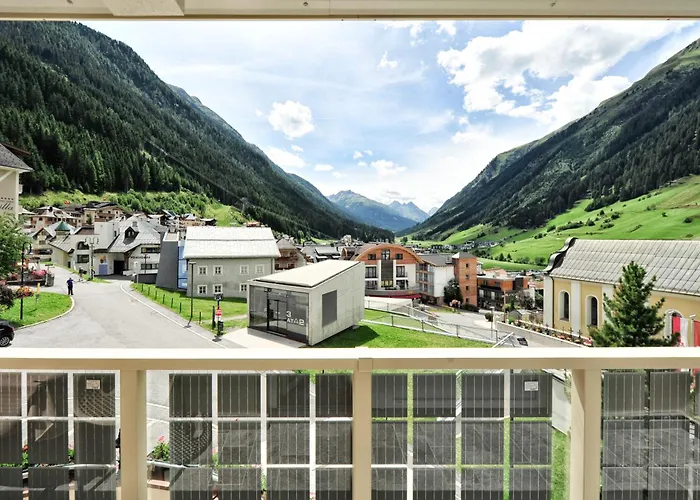 Luxury hotel only: Hotel Jaegerhof