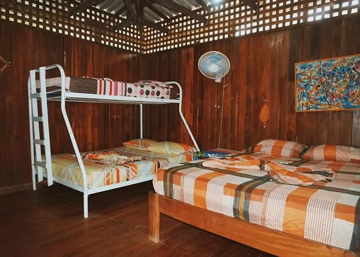 Luminosa Montezuma Hostel