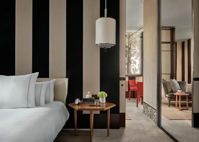  Rosewood Hong Kong