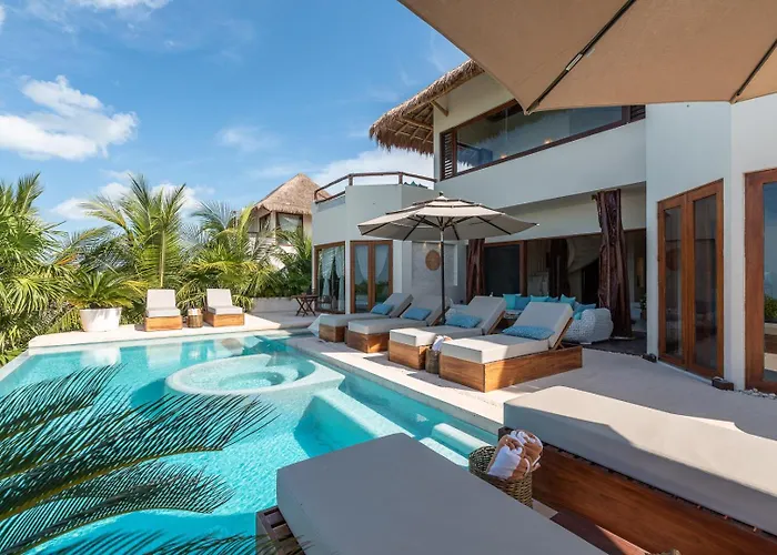 Hotel with view: Casa Punta Coco & Beach Club (Adults Only)