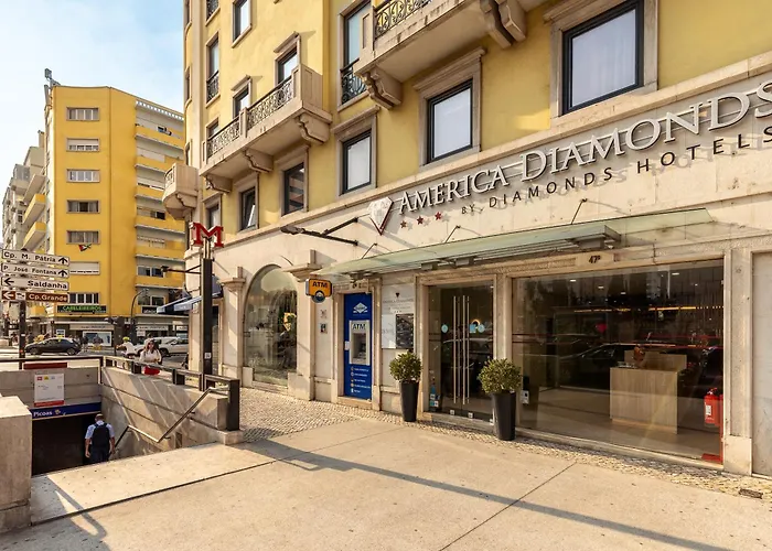 Airport Hotel: America Diamonds Hotel