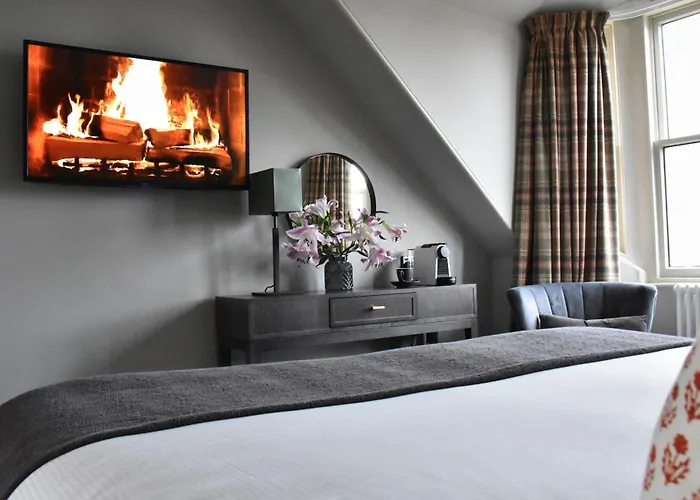 Family Hotel: Rooms At The Saint