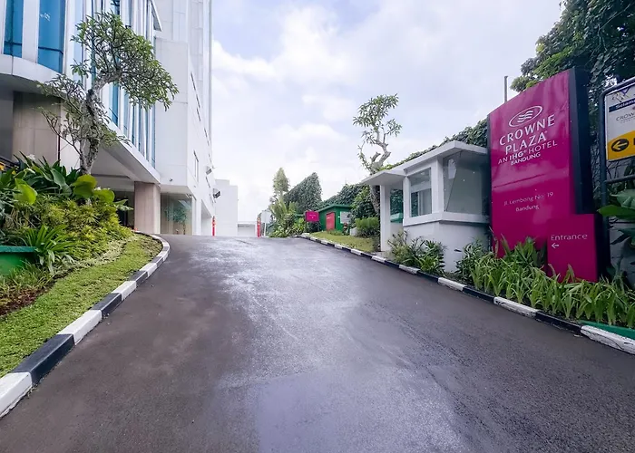 Hotel Jacuzzi: Crowne Plaza Bandung By Ihg