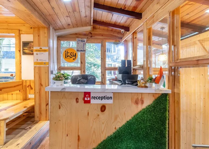 3 star hotel: Itsy Hotels Shri Gv Inn, 600 Mtrs From Tiffin Top