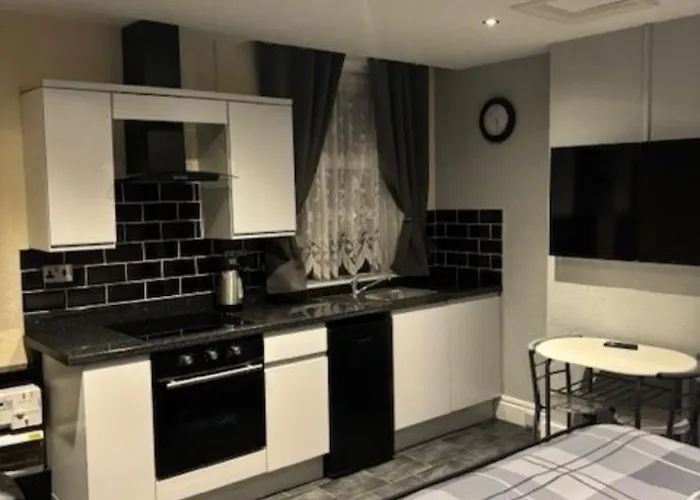 Apartment: Phillips Apartments