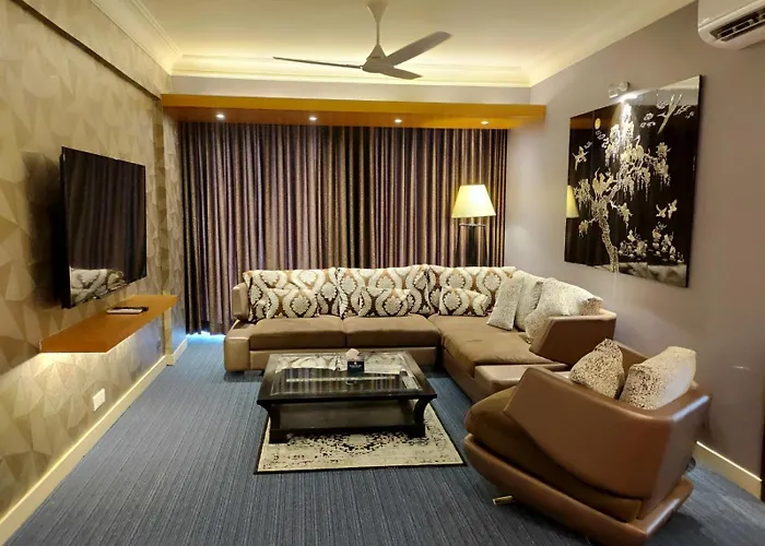 Royal Pearl Suites