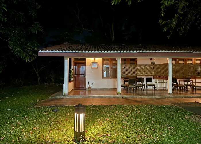 Hotel 4 U Saliya Garden