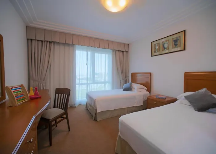  Grand Hyatt Residence