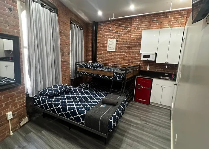 All Vacation Rentals 31 Street Broadway Hotel