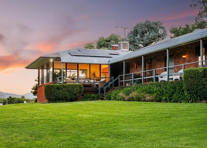 Stay In The Grove, The Church, And Premium Private Homestead