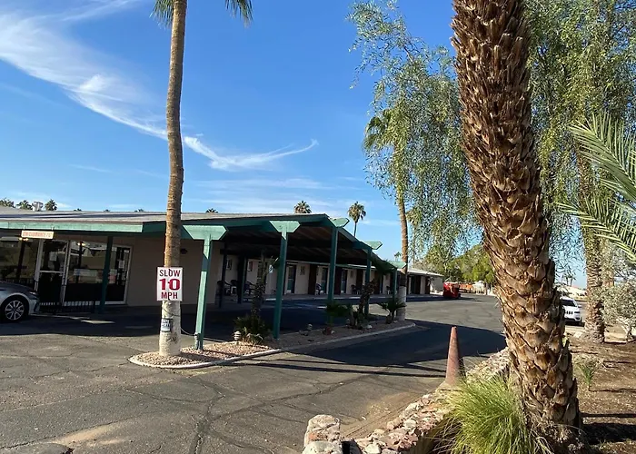 Oyo Az Desert Grove