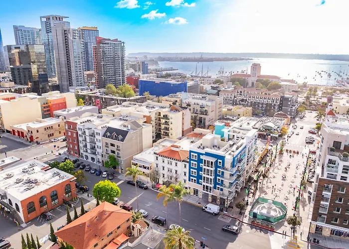 Hotel: Urban Boutique Hotel- Little Italy, Downtown San Diego