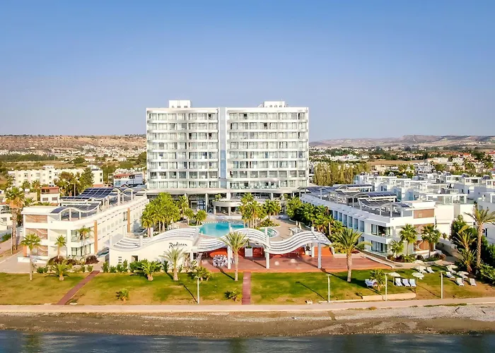 Hotel de 5 estrellas: Radisson Beach Resort Larnaca