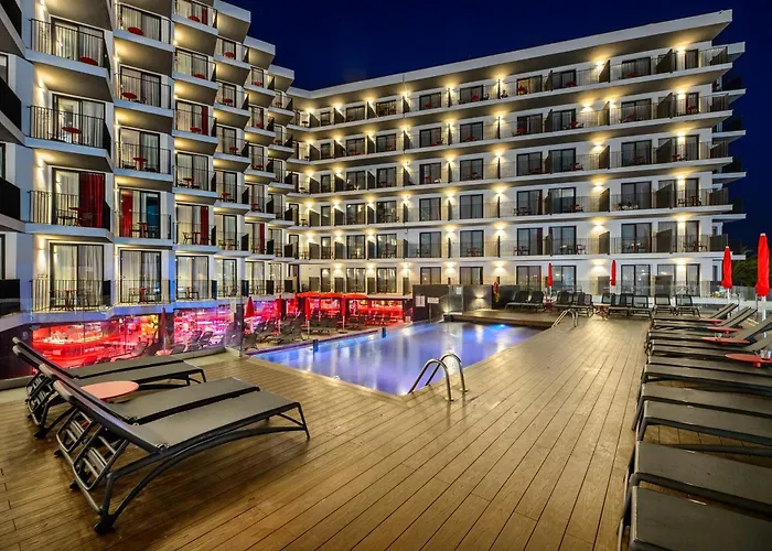 Vibra District - Adults Only