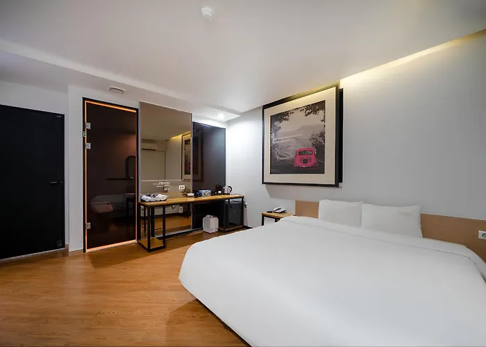 Family Hotel: 2 Heaven Hotel Seomyeon