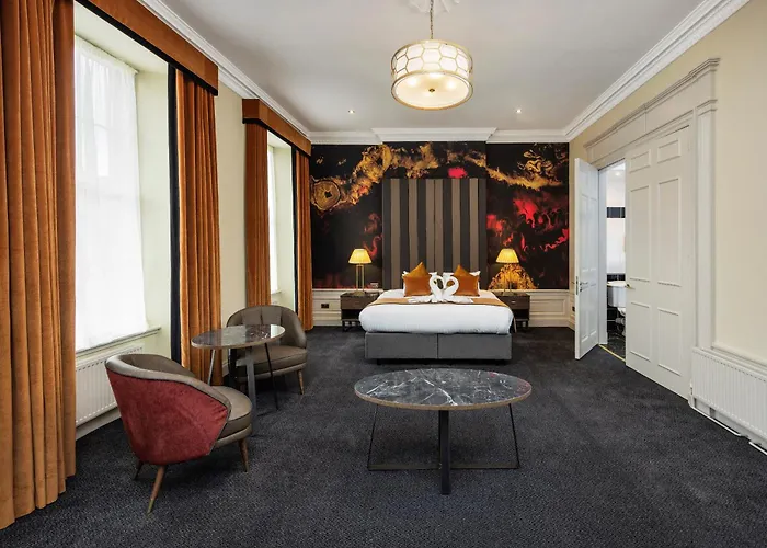 Boutique hotel only: Albany Hotel