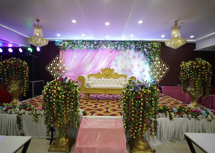 Aradhna Inn