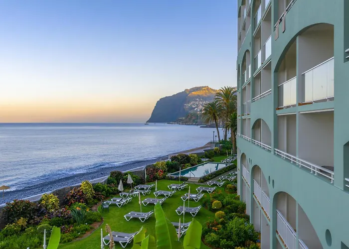 Hotel with view: Pestana Ocean Bay Resort