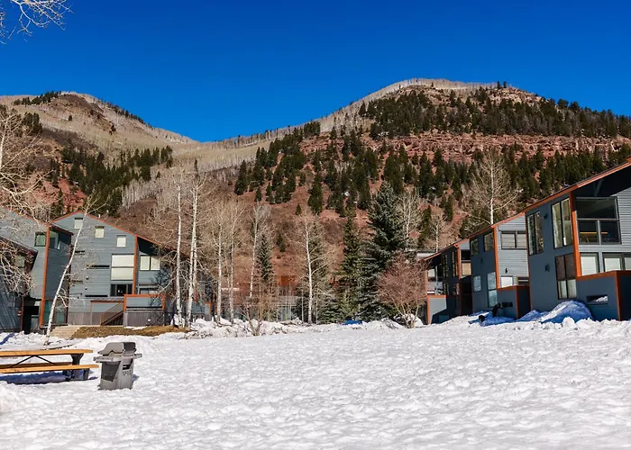 Togo villas Telluride Lodge