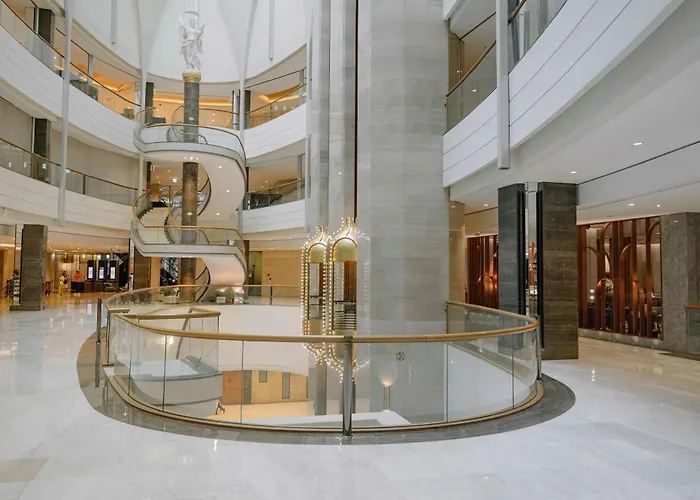 Boutique hotel only: Lotte Hotel World