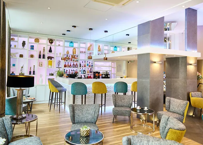 Pet Friendly hotel: Best Western Plus Hotel Carlton Annecy