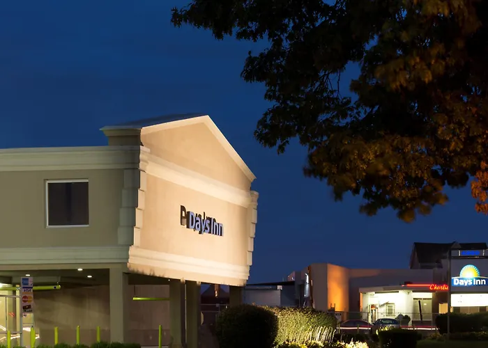 Cheap hotel: Knights Inn Phildelphia