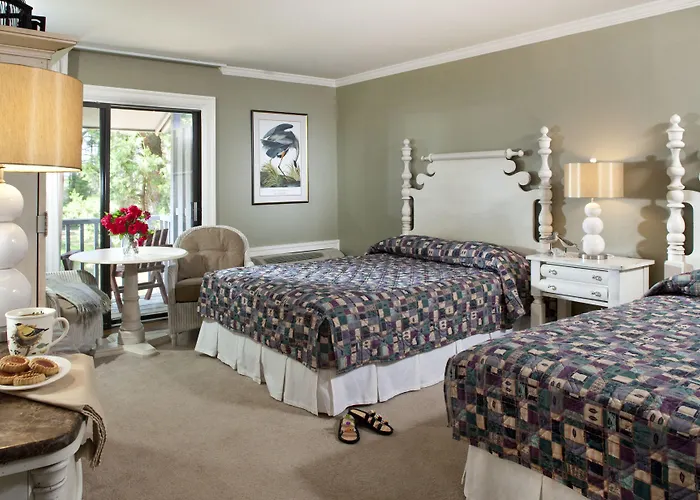 3 star hotels Refuge Inn