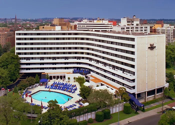 Washington Plaza