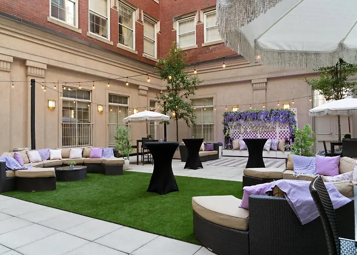 Doubletree By Hilton - Downtown