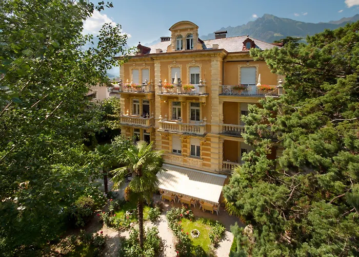  Villa Westend