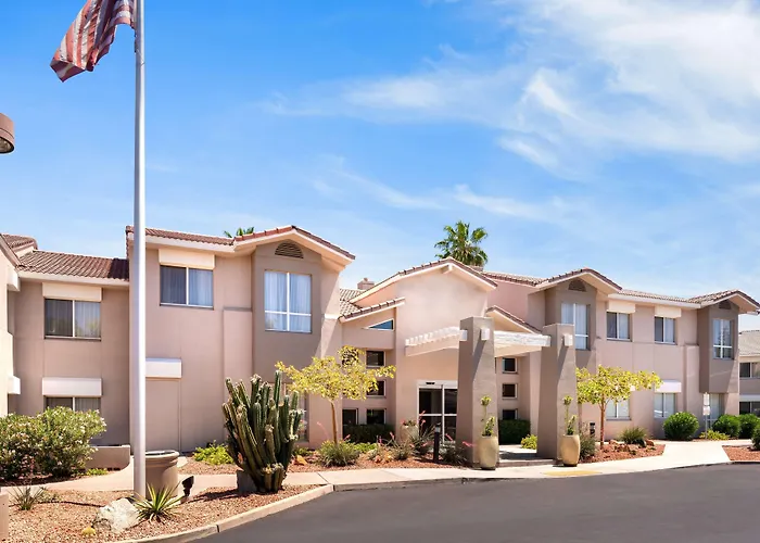 Pet Friendly hotel: Sonesta Es Suites Tempe