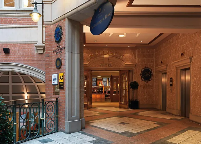 Hotel: Macdonald Burlington Hotel