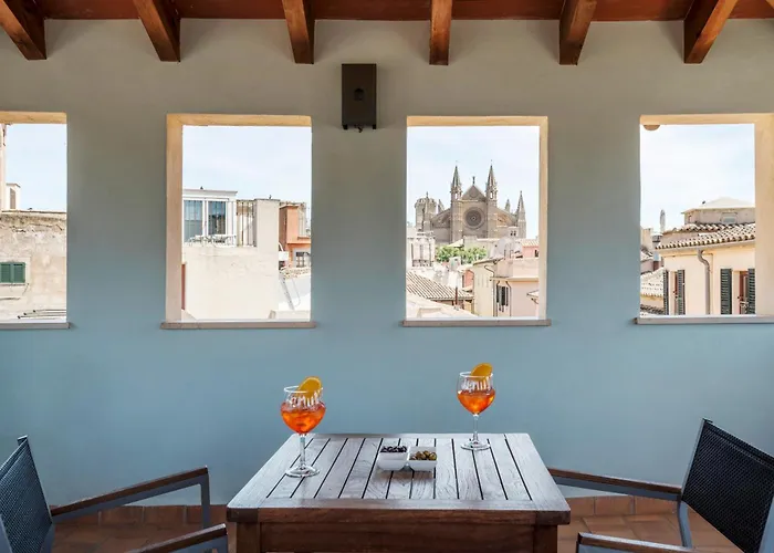 Pet Friendly hotel: Palau Sa Font