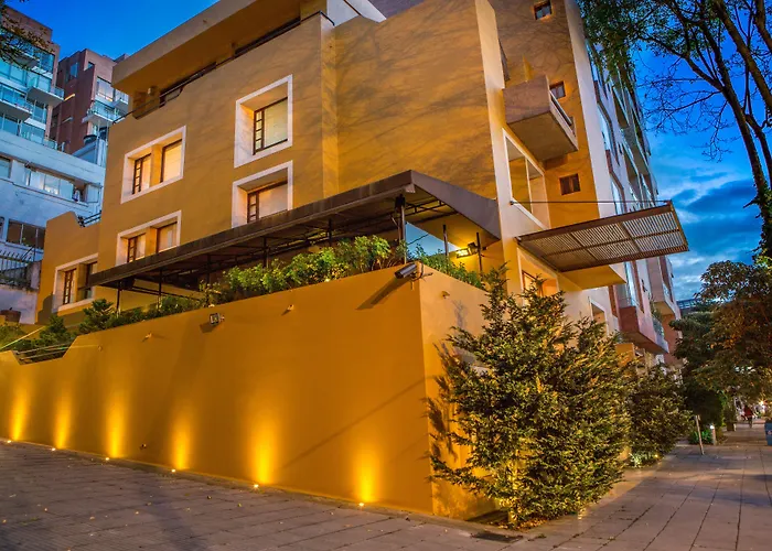 Resort: Hotel Emaus Bogota