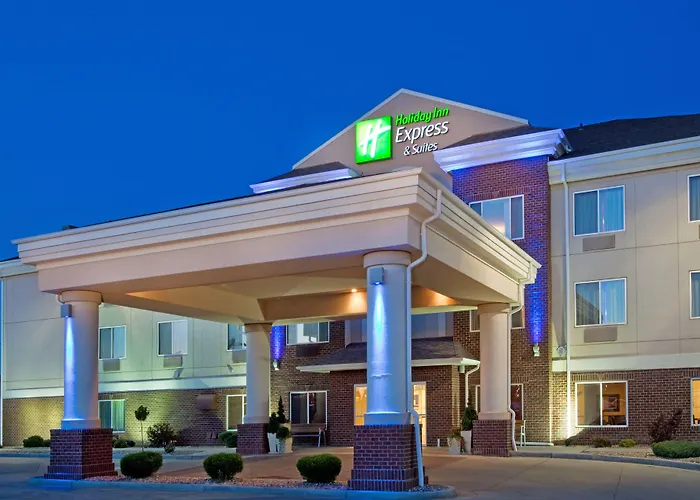 Hotel near College: Holiday Inn Express & Suites - Dickinson By Ihg