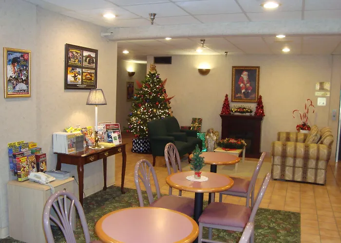 Сity center hotels Pigeon Forge (Adults Only)