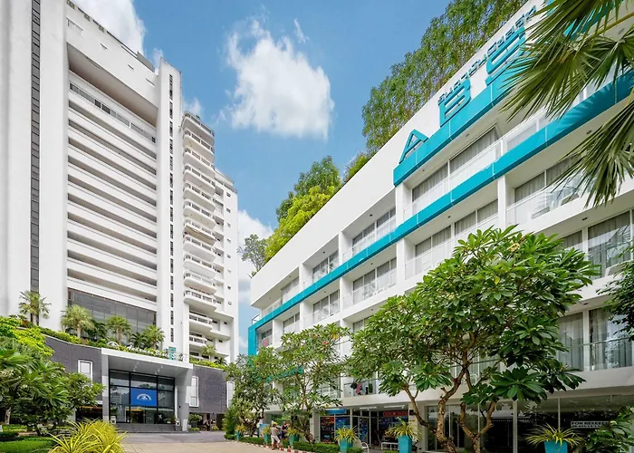 Andaman Beach Suites Hotel, Patong Phuket
