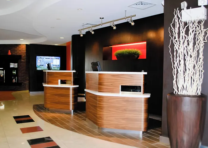 Courtyard By Marriott