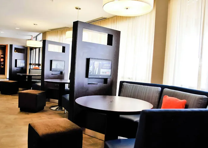 Courtyard By Marriott