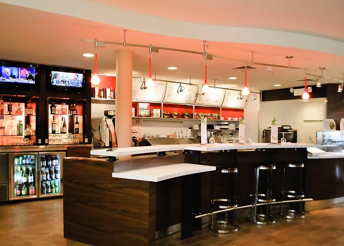 Courtyard By Marriott