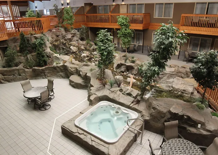 Family Friendly Hotels C'Mon Inn Grand Forks