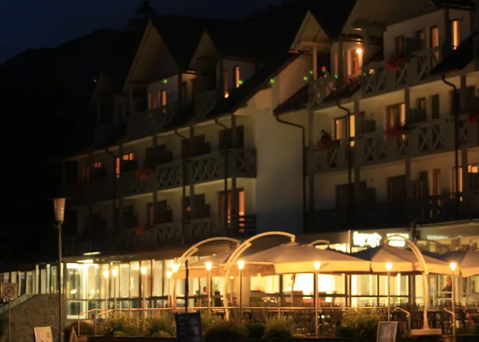 Hotels with a view Jezero