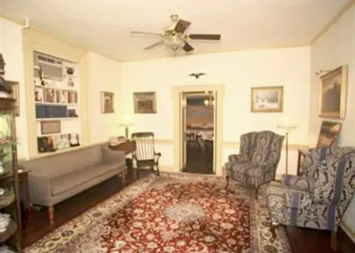 Hotel: The Brafferton Inn