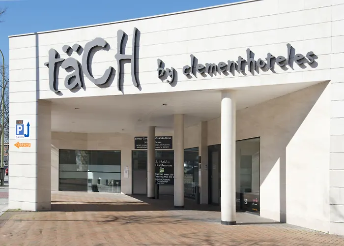 Tach Airport