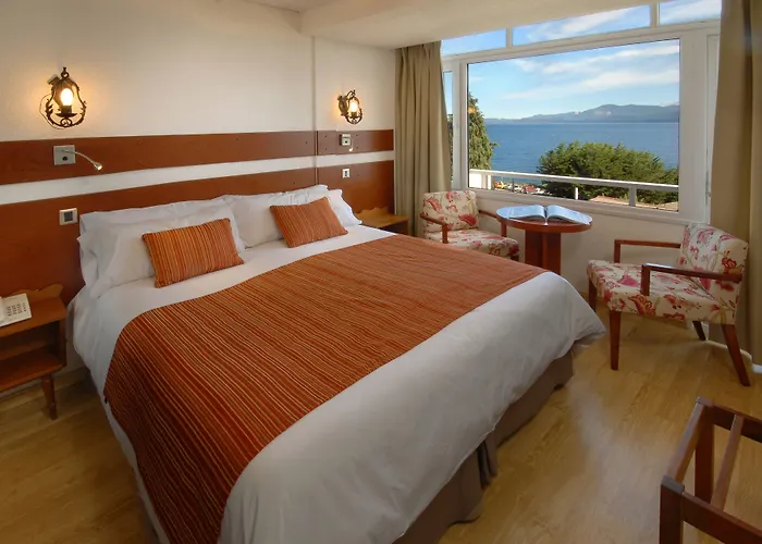 Ski hotel: Hotel Tirol