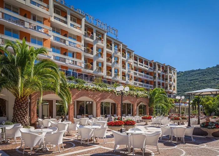 Savoy Palace - Tonelli s