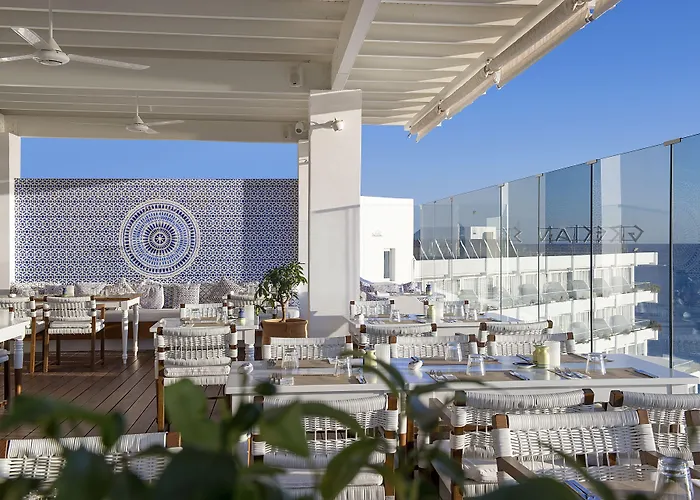 Family Hotel: Grecian Sands Hotel
